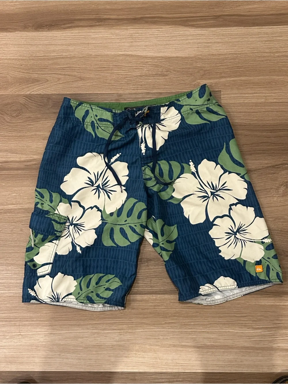 Quiksilver Waterman Collection Swim Trunks Blue Floral Tropical Men's Size 32